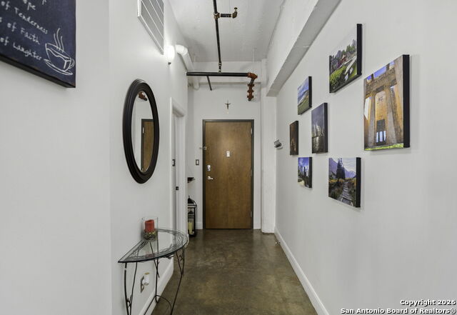 Image 2 of 28 For 831 Flores S 2201