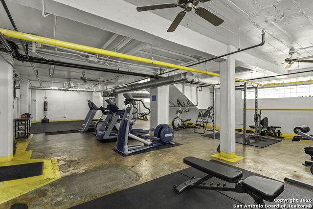 Image 20 of 28 For 831 Flores S 2201