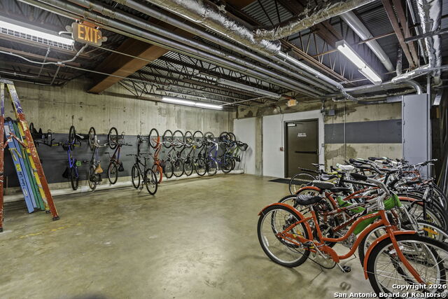 Image 23 of 28 For 831 Flores S 2201