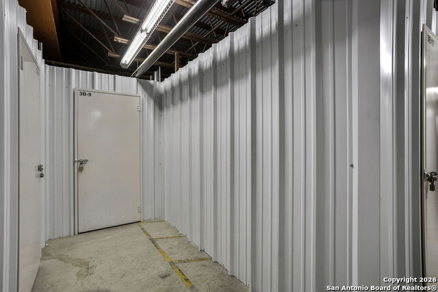 Image 24 of 28 For 831 Flores S 2201