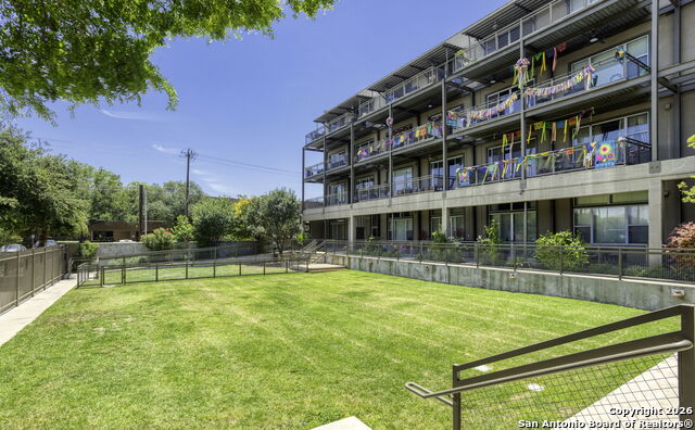 Image 27 of 28 For 831 Flores S 2201