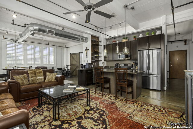 Image 5 of 28 For 831 Flores S 2201