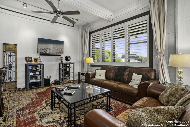 Image 6 of 28 For 831 Flores S 2201