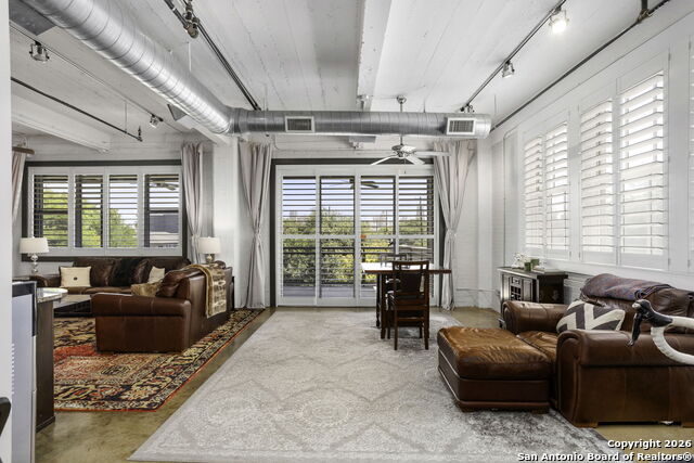 Image 9 of 28 For 831 Flores S 2201