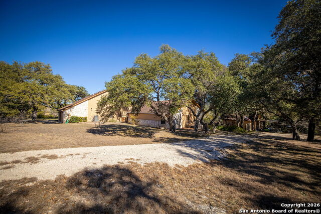 Image 14 of 77 For 115 Sprecken Isle