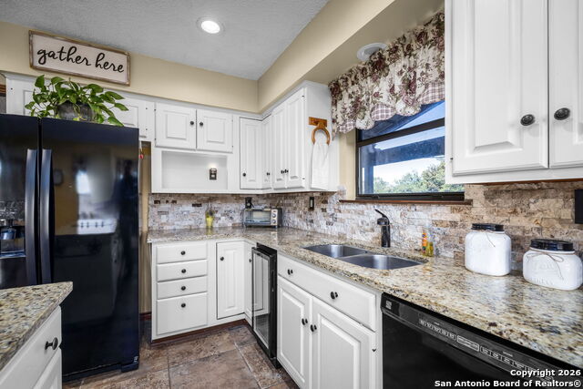 Image 26 of 77 For 115 Sprecken Isle