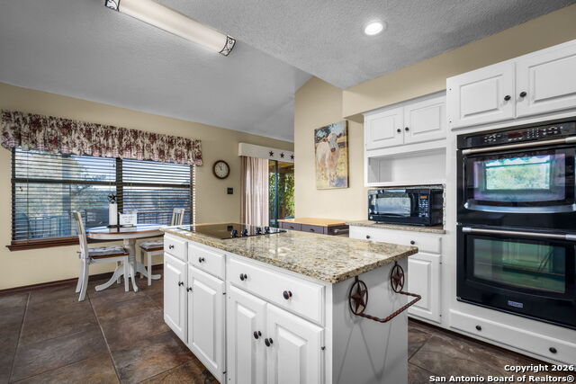 Image 28 of 77 For 115 Sprecken Isle