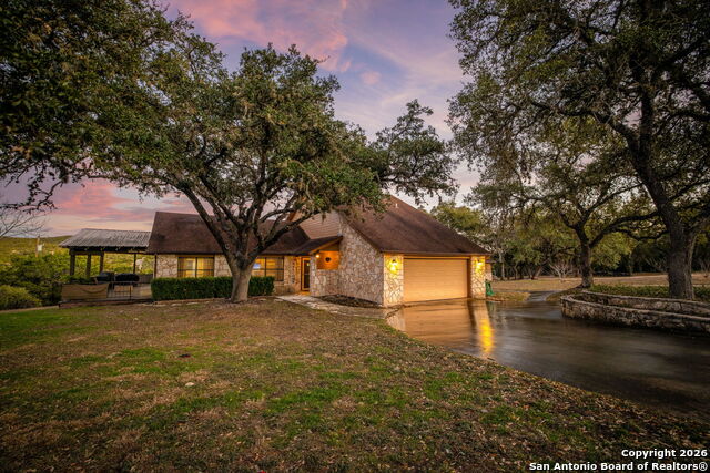 Image 3 of 77 For 115 Sprecken Isle