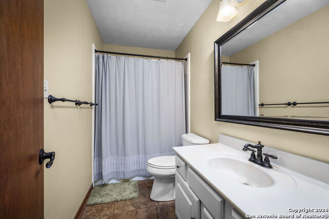 Image 41 of 77 For 115 Sprecken Isle