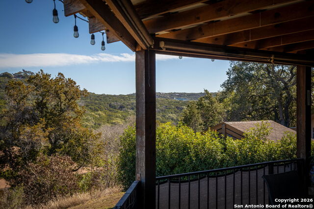 Image 52 of 77 For 115 Sprecken Isle