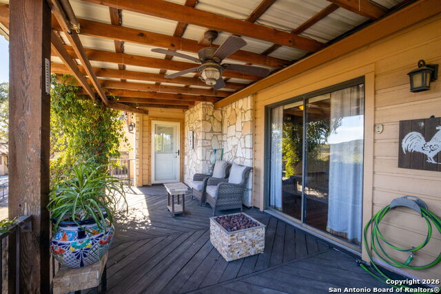 Image 56 of 77 For 115 Sprecken Isle