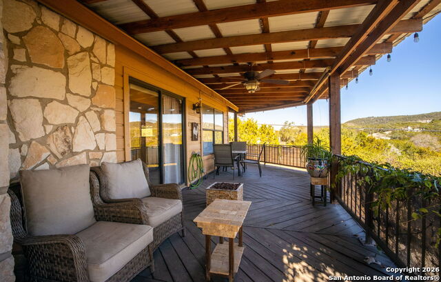 Image 57 of 77 For 115 Sprecken Isle