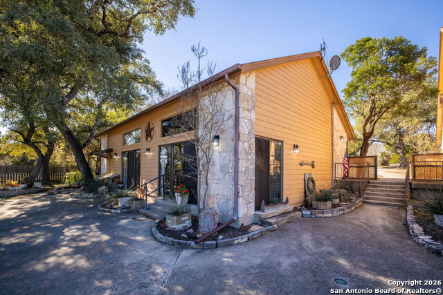 Image 60 of 77 For 115 Sprecken Isle