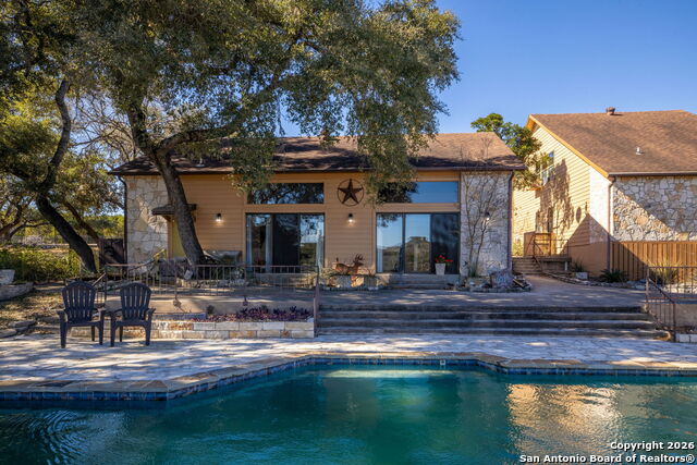 Image 64 of 77 For 115 Sprecken Isle