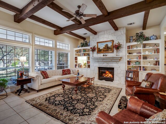 Listing photo id 16 for 155 Cibolo Ridge Trail