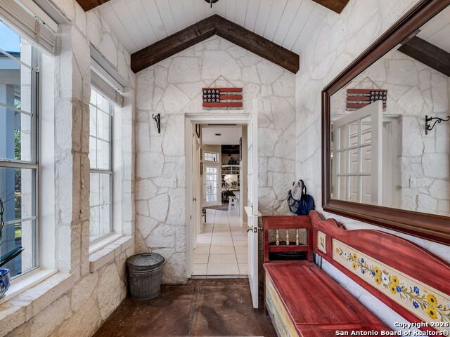 Listing photo id 35 for 155 Cibolo Ridge Trail