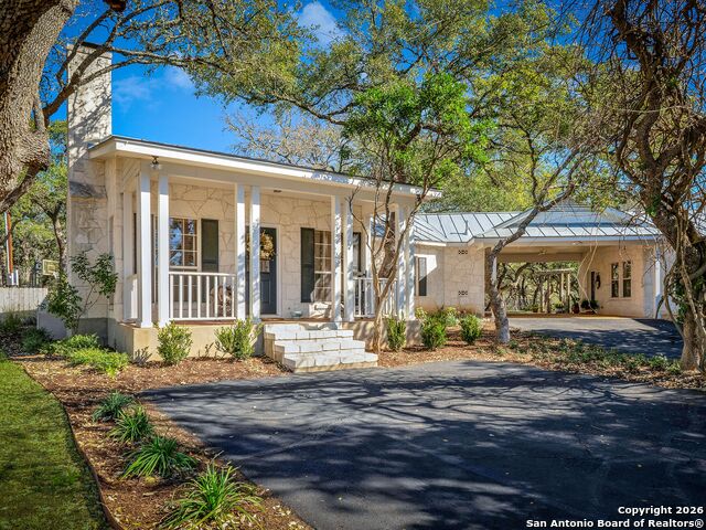 Listing photo id 2 for 155 Cibolo Ridge Trail
