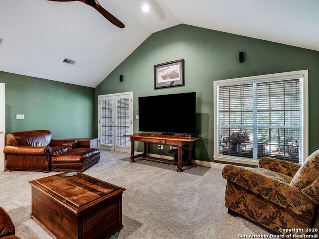 Listing photo id 44 for 155 Cibolo Ridge Trail