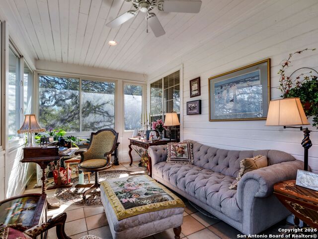 Listing photo id 55 for 155 Cibolo Ridge Trail