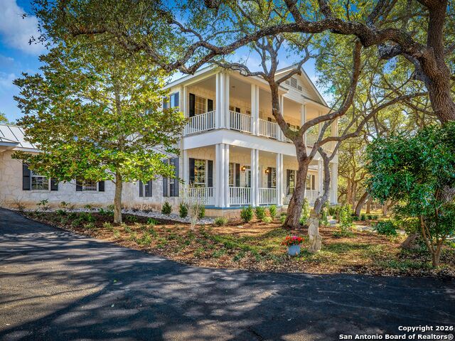 Listing photo id 4 for 155 Cibolo Ridge Trail