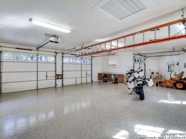 Listing photo id 69 for 155 Cibolo Ridge Trail