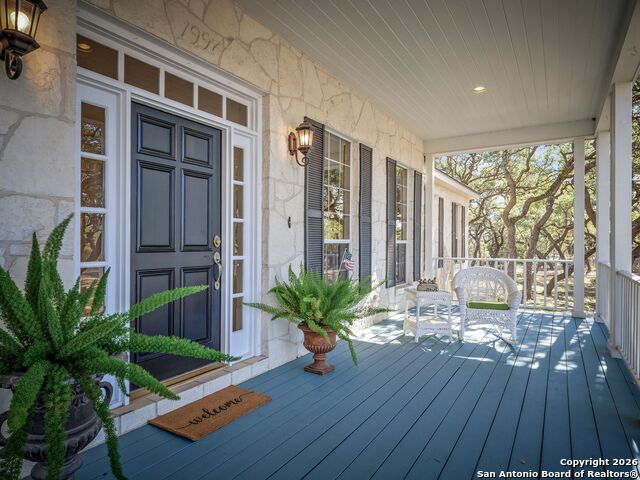 Listing photo id 6 for 155 Cibolo Ridge Trail