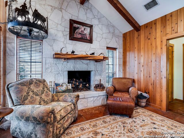 Listing photo id 91 for 155 Cibolo Ridge Trail