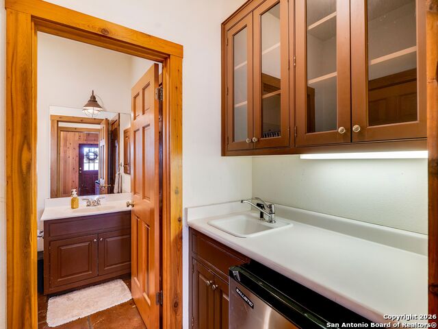 Listing photo id 93 for 155 Cibolo Ridge Trail