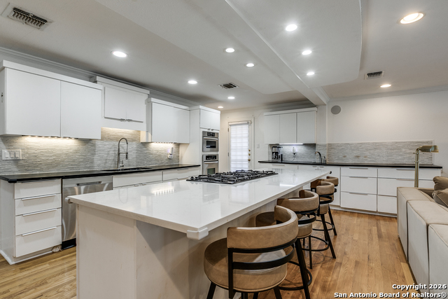 Image 11 of 25 For 825 Garraty  