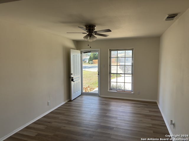 Image 4 of 20 For 8816 Oakbrook