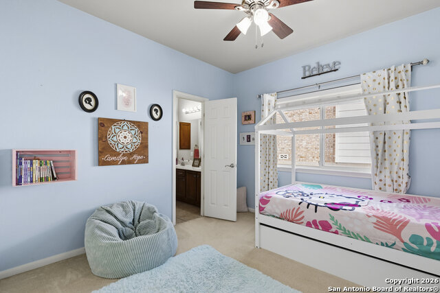 Image 25 of 45 For 3206 Roan Vly