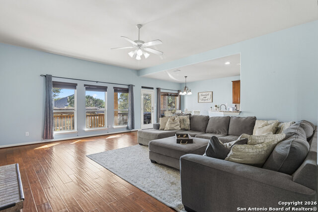 Image 7 of 45 For 3206 Roan Vly