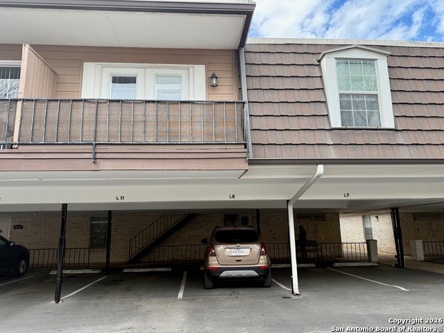 Image 5 of 16 For 8038 Broadway  223