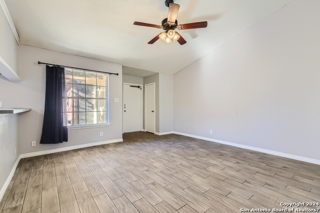 Image 6 of 11 For 5050 Ayrshire Dr