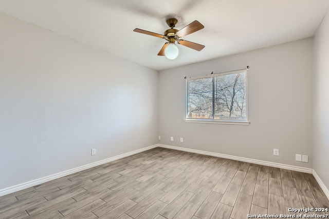 Image 8 of 11 For 5050 Ayrshire Dr