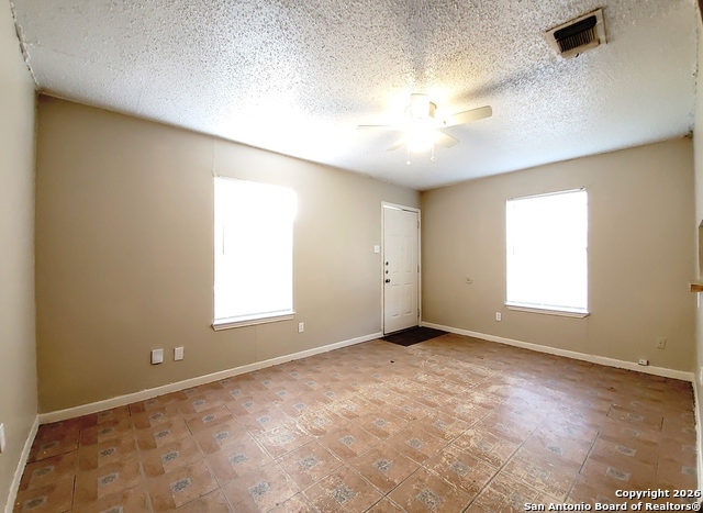 Image 12 of 17 For 918 Hampton  1