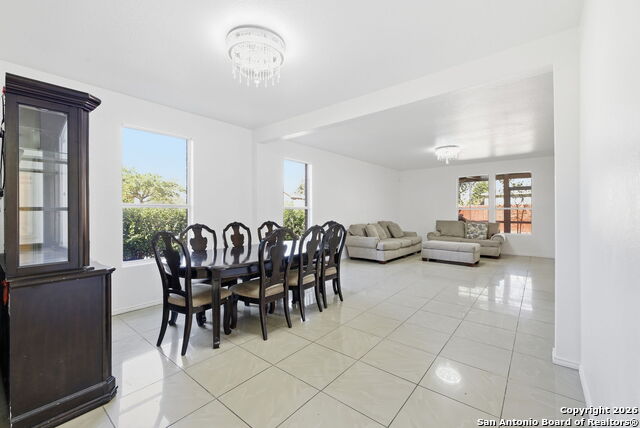 Image 17 of 40 For 12147 Amber Vis