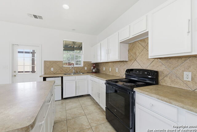 Image 23 of 40 For 12147 Amber Vis