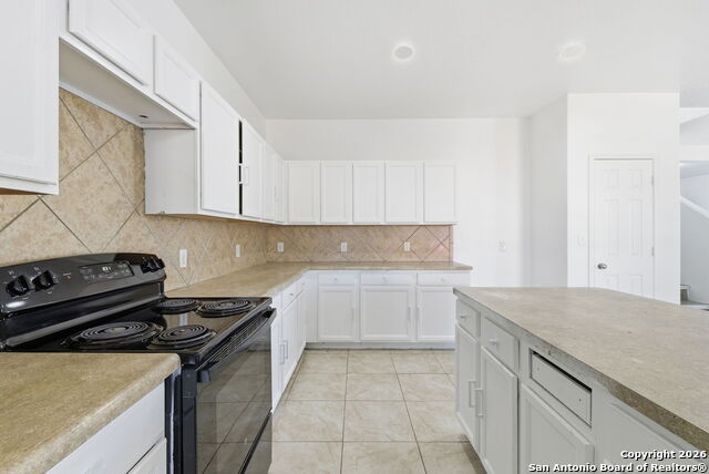 Image 24 of 40 For 12147 Amber Vis