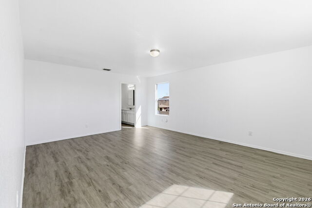 Image 26 of 40 For 12147 Amber Vis