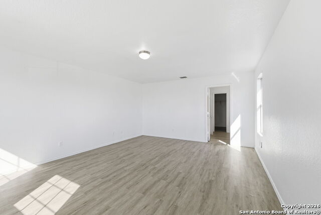 Image 27 of 40 For 12147 Amber Vis