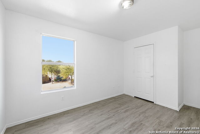 Image 35 of 40 For 12147 Amber Vis