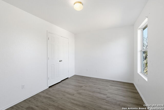 Image 38 of 40 For 12147 Amber Vis