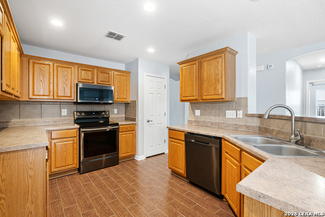 Image 4 of 15 For 265 Arcadia  