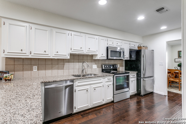 Image 4 of 12 For 2611 Eisenhauer  1008