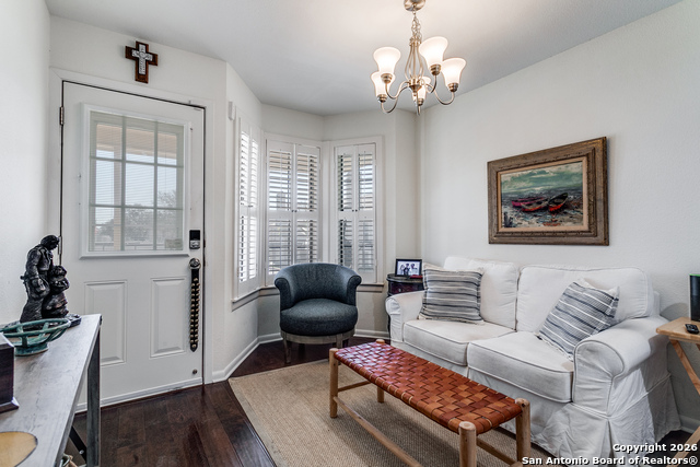 Image 7 of 12 For 2611 Eisenhauer  1008