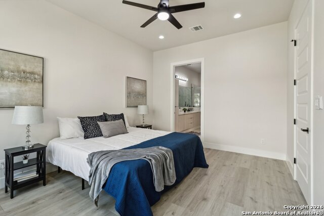 Image 10 of 15 For 2535 Manor Heights