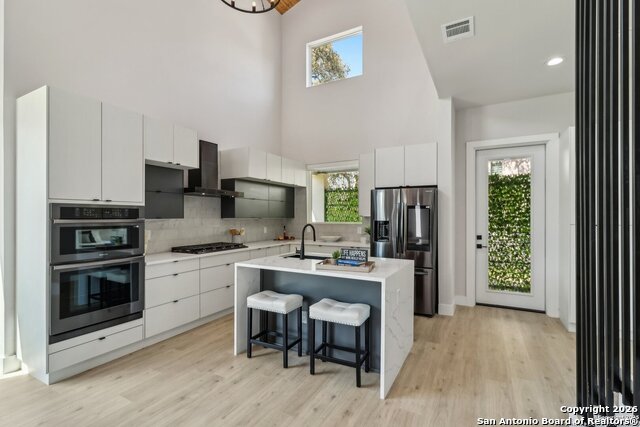 Image 6 of 15 For 2535 Manor Heights