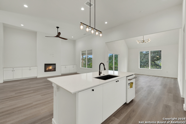 Image 17 of 48 For 328 Compass Rose