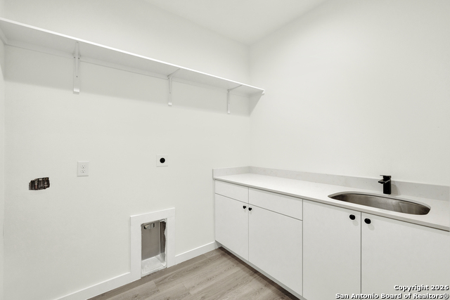 Image 24 of 48 For 328 Compass Rose